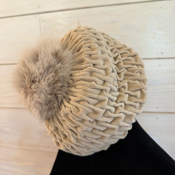 Vintage Velvet Turban/Cloche Hat With Real Fur Pompom  1960’s Rare - Picture 2 of 9